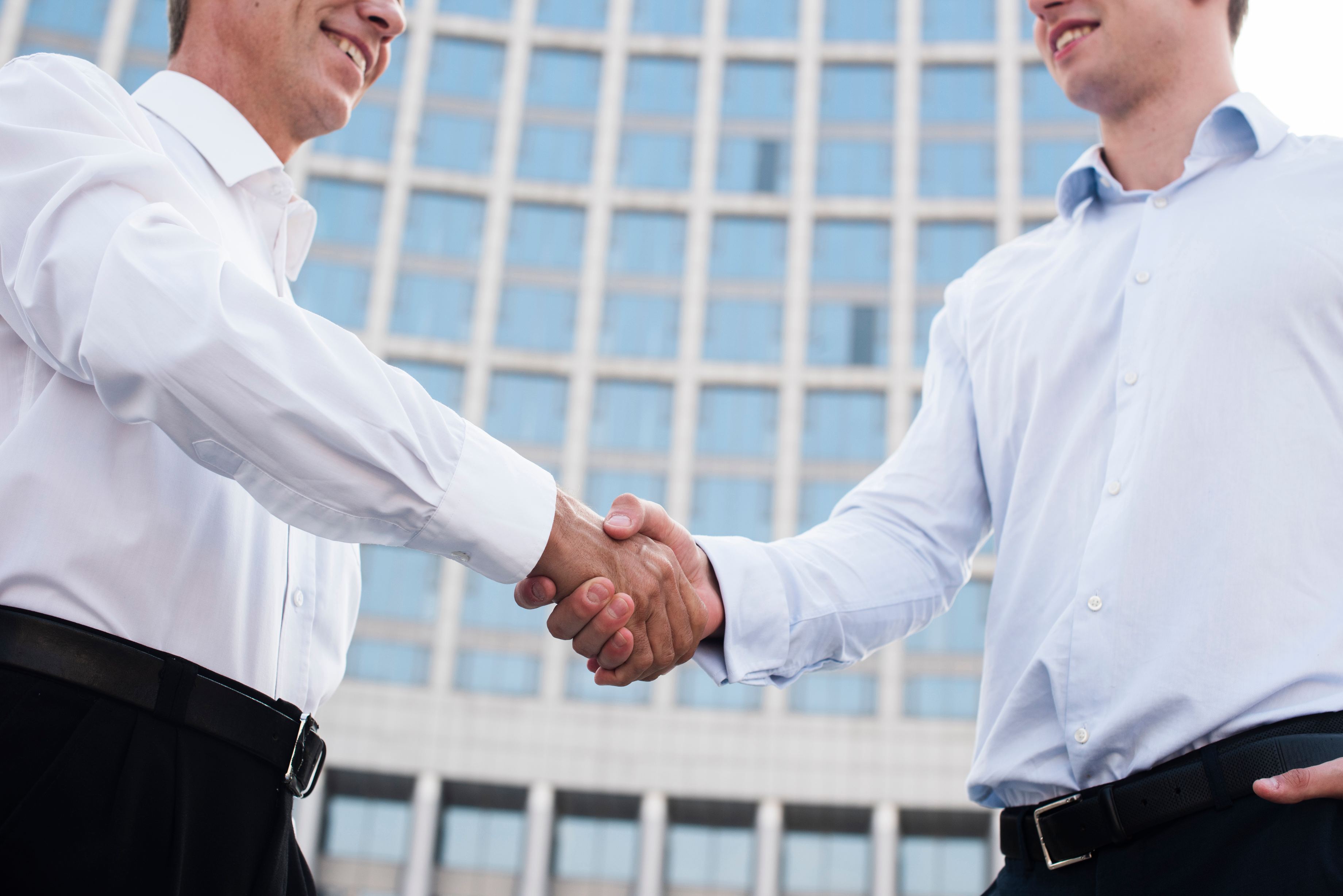 祝賀正康醫療供應鏈中⼼⼊駐 CMHC-AA 的合作單位德必柯諾園區。